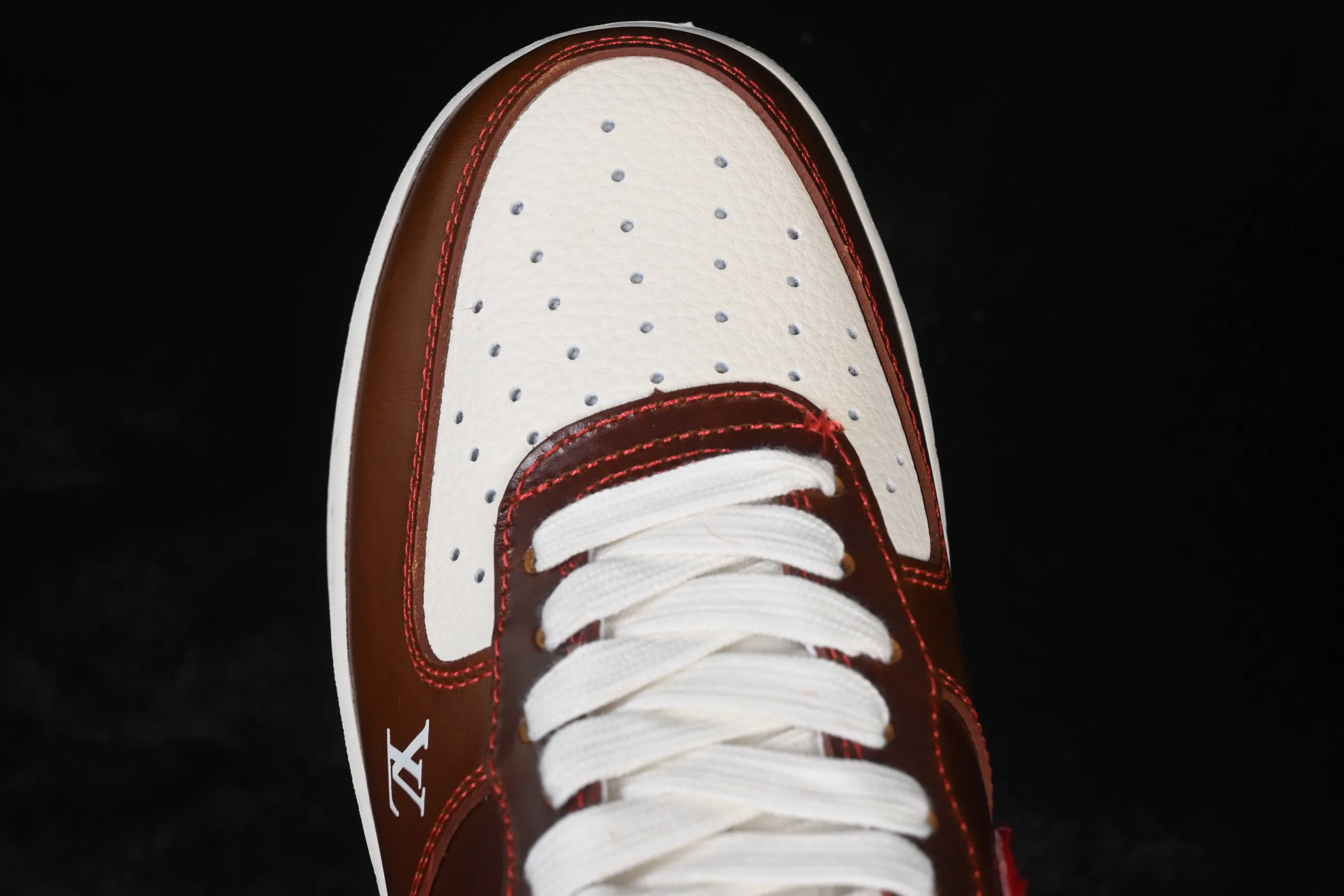 All categories Nk Air Force 1 Air Force series Nk Air Force 1 Low Air Force low-top Nike Air Force 1'07 Low Year of the Horse limited edition Retro brown coffee red Air Force 1 low-top casual sneakers FV3694-103